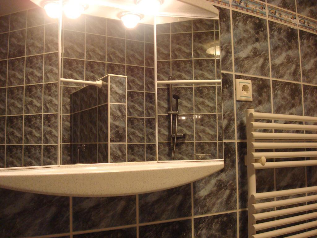 إغير Hotel Arany Trofea الغرفة الصورة