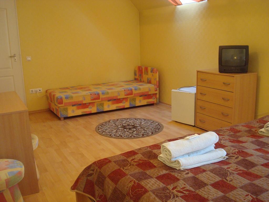 إغير Hotel Arany Trofea الغرفة الصورة