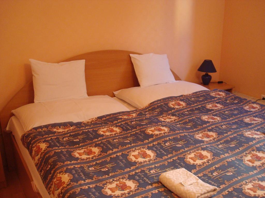إغير Hotel Arany Trofea الغرفة الصورة